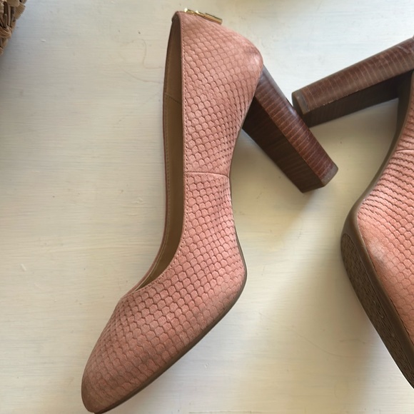 Michael Kors python embroidered rose pink wood chunky heels - Picture 6 of 14